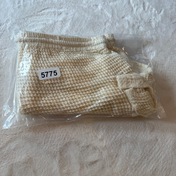 DONNI. Waffle cargo Drawstring Shorts Cream 45775 - Picture 9 of 9